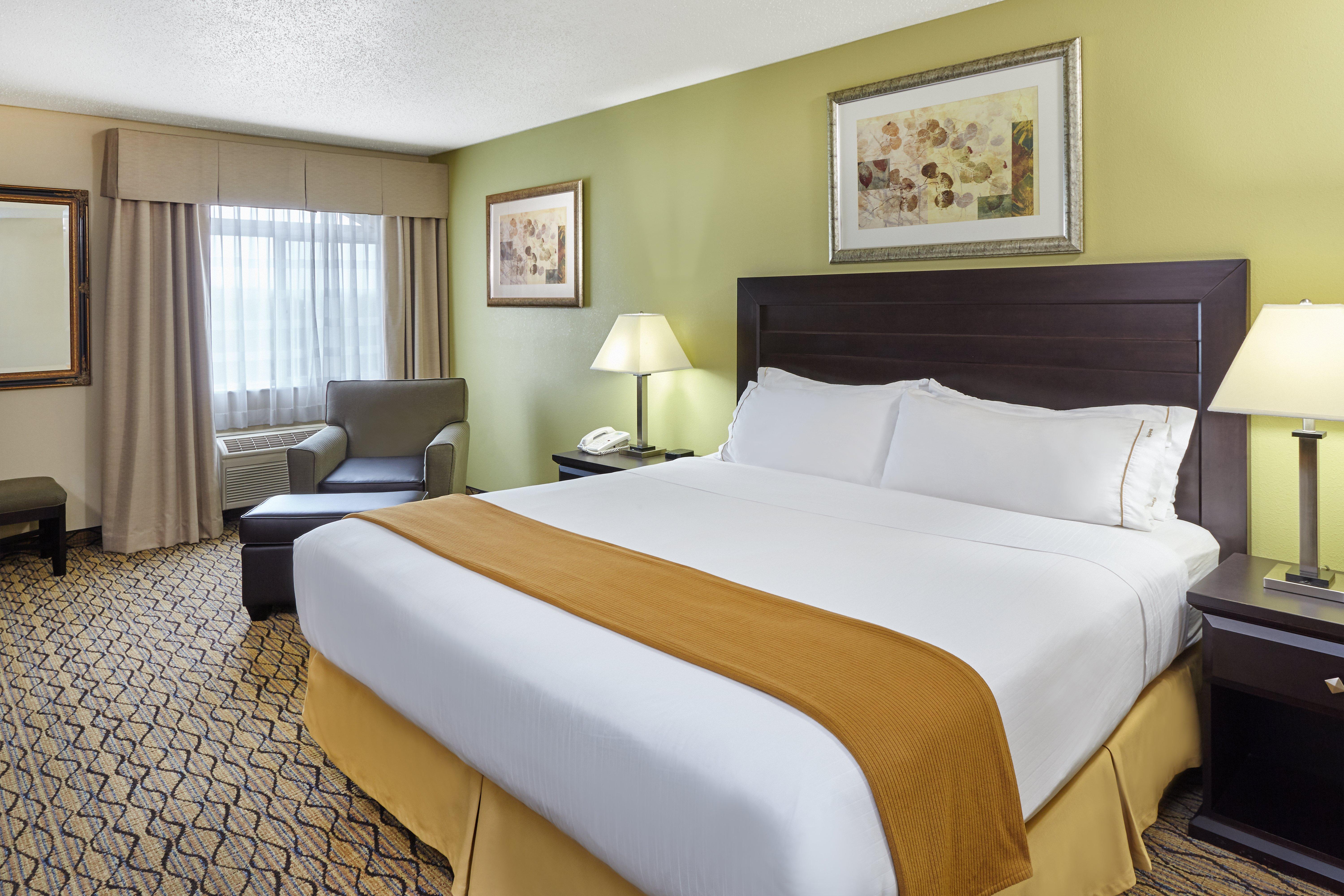 Holiday Inn Express & Suites Chicago-Libertyville By Ihg Bagian luar foto