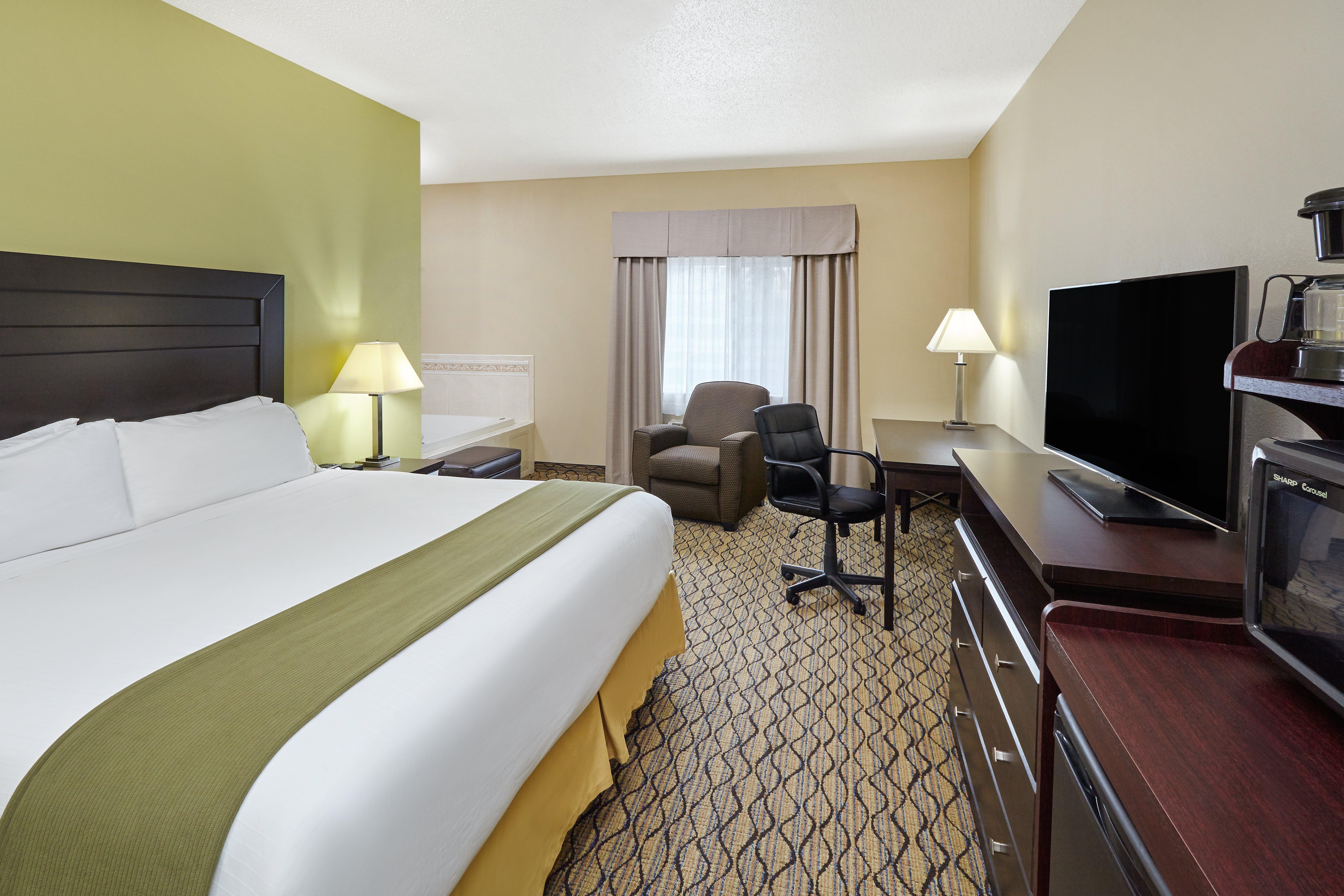 Holiday Inn Express & Suites Chicago-Libertyville By Ihg Bagian luar foto
